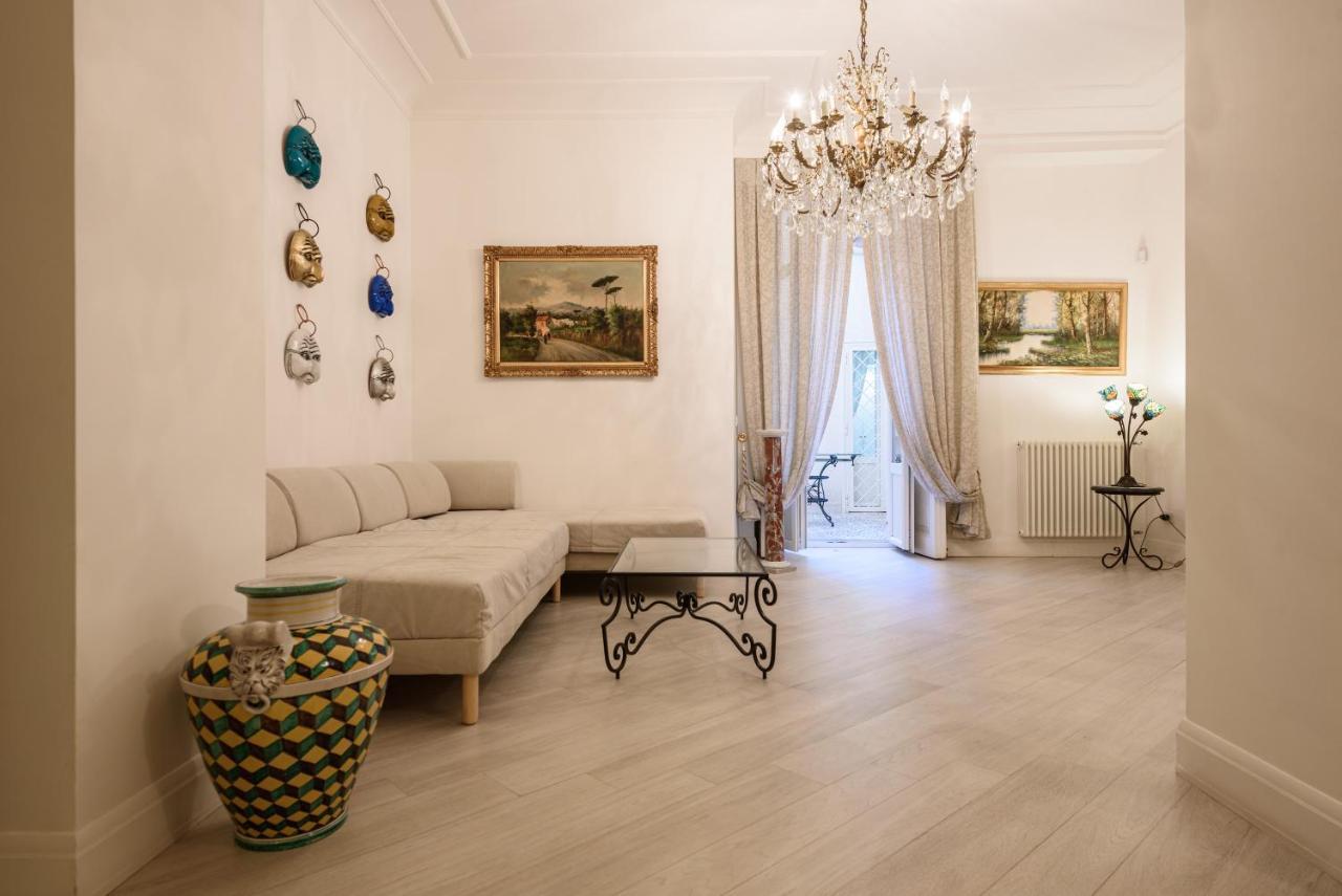 Palazzo Dello Spagnolo Suite Napoli Dış mekan fotoğraf