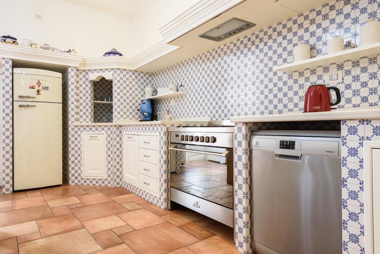 Palazzo Dello Spagnolo Suite Napoli Dış mekan fotoğraf